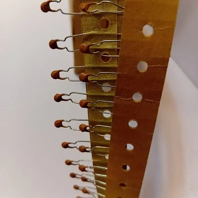 خازن عدسی سرامیکی 680 پیکوفاراد